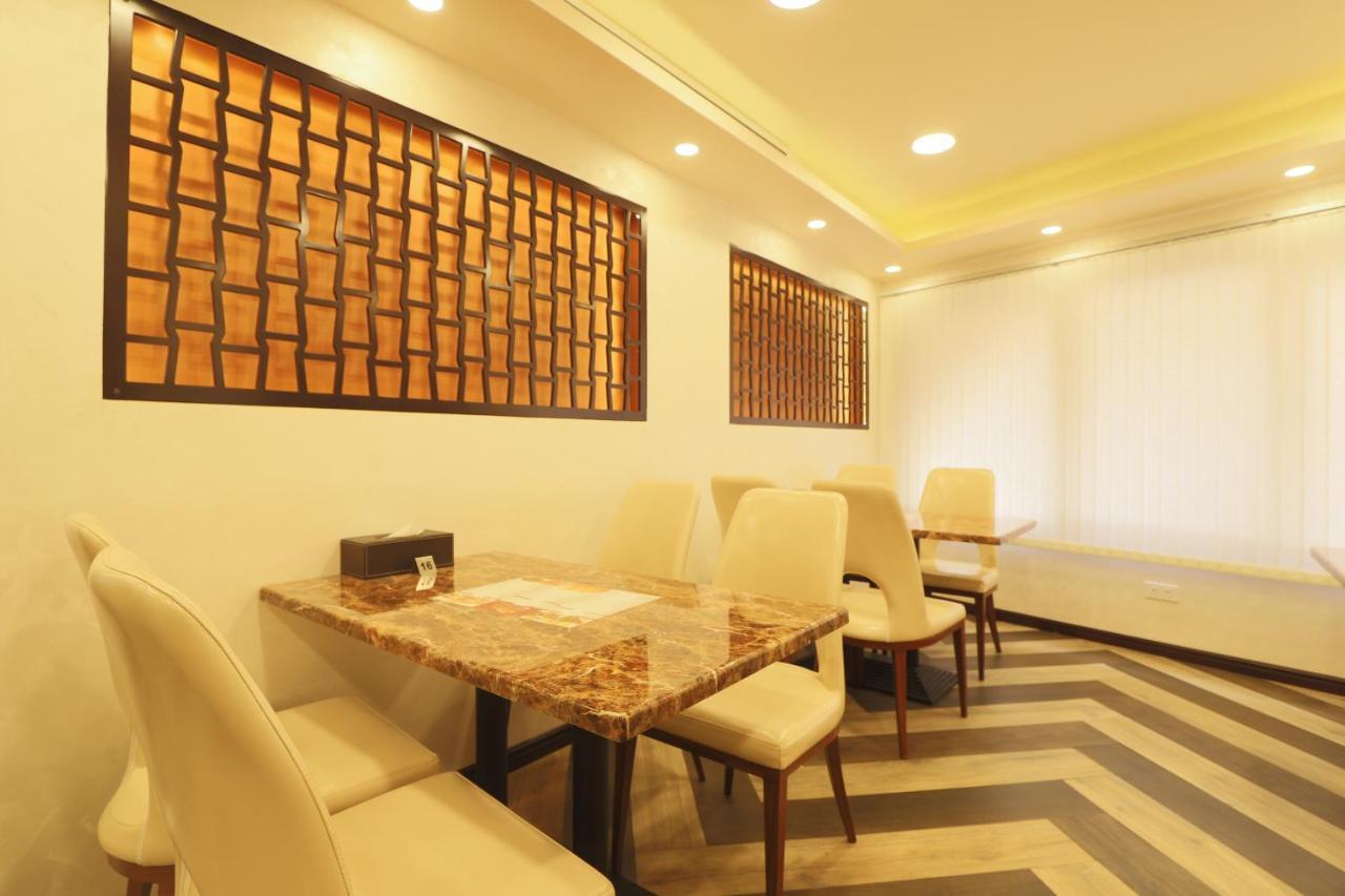 24 Gold Hotel Дубай Экстерьер фото